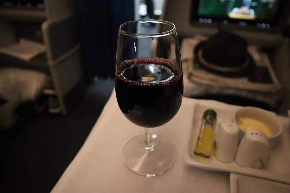 LOT Polish Airlines business class – Red wine