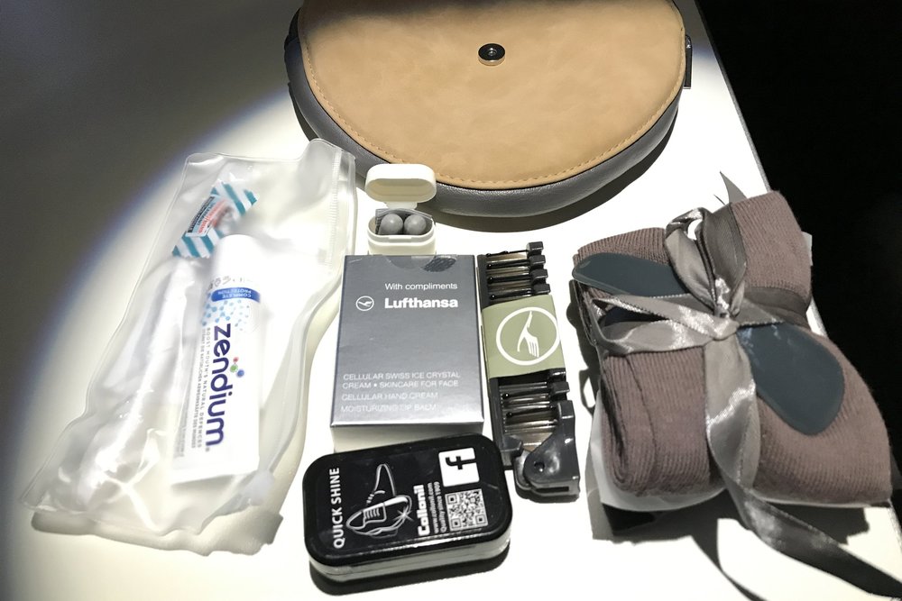 Lufthansa First Class – Amenity kit contents