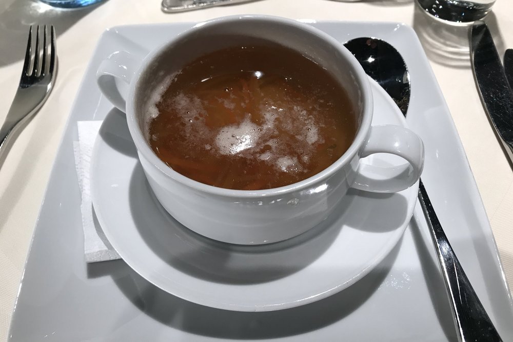 Lufthansa First Class Terminal Frankfurt – Consommé soup