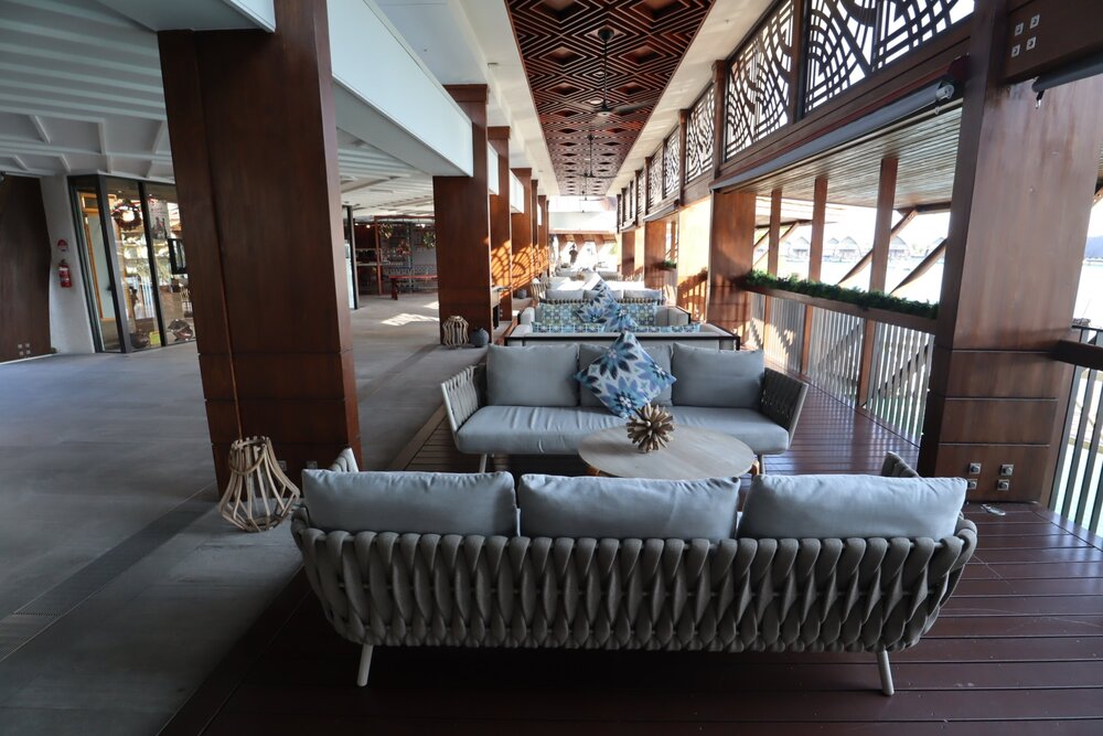 Fiji Marriott Resort Momi Bay – Lobby lounge