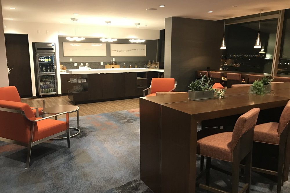 Calgary Airport Marriott In-Terminal Hotel – M Club