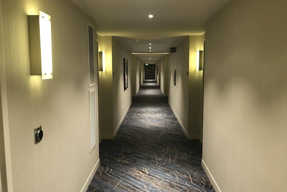 Calgary Airport Marriott In-Terminal Hotel – Hallway