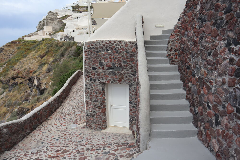 Mystique Santorini – Pathway to gym