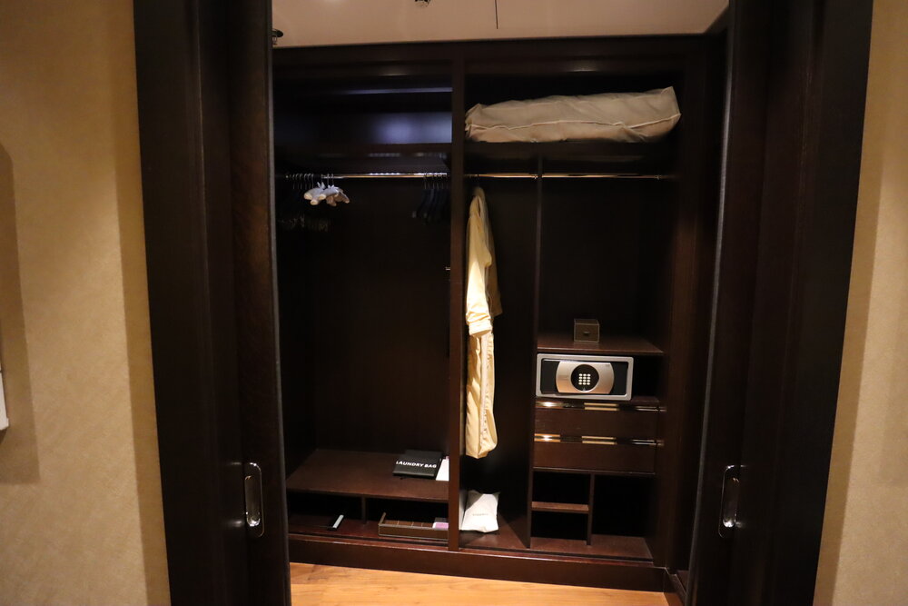 The Ritz-Carlton, Almaty – Club Suite walk-in closet