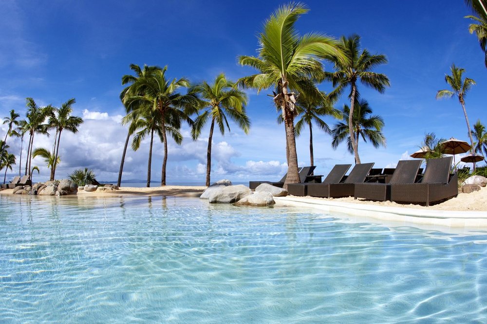 Lock in a free night at the Sheraton Fiji Resort for 35,000 Bonvoy points