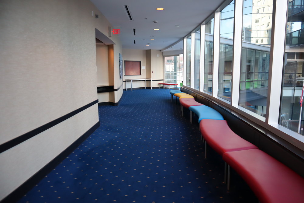 Sheraton Vancouver Wall Centre – Walkway