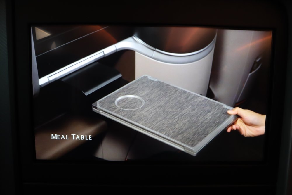 Singapore Airlines 787-10 business class – Seat features video