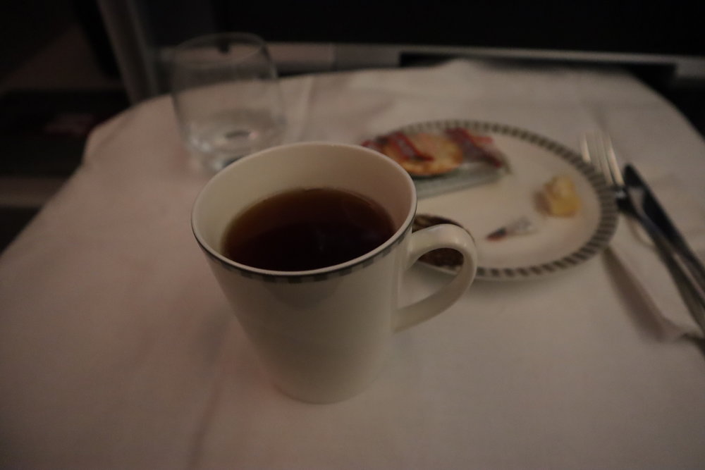 Singapore Airlines 787-10 business class – Earl Grey tea