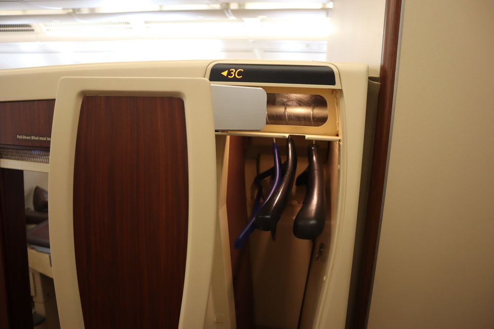 Singapore Airlines Suites Class – Closet