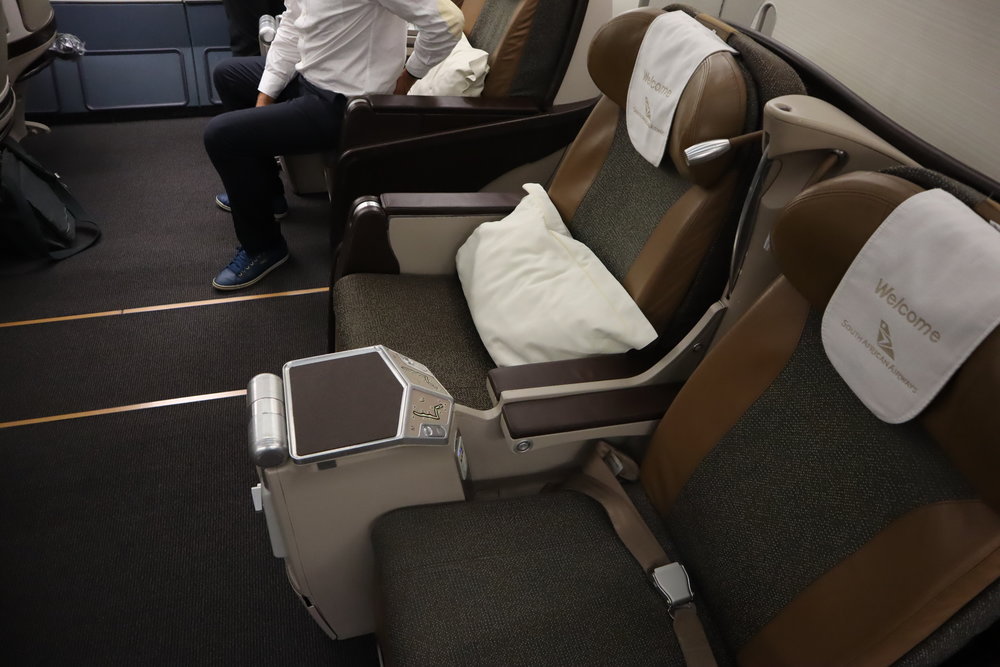 South African Airways business class – Seats 4D and 4G