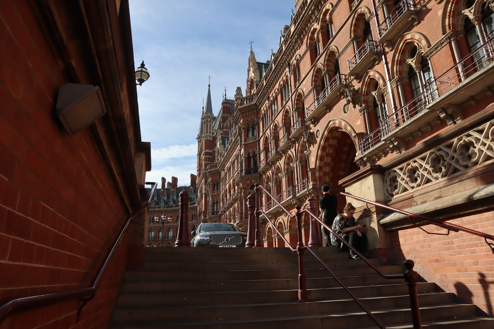 St. Pancras Renaissance Hotel London – Steps from tube station