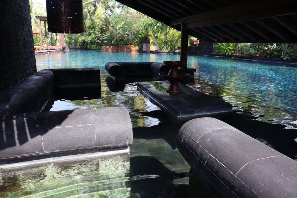 St. Regis Bali – Saltwater lagoon underwater house furniture