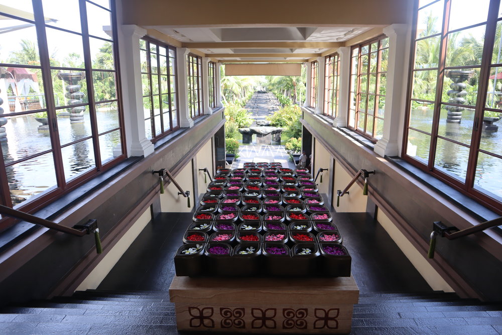 St. Regis Bali – Grand staircase