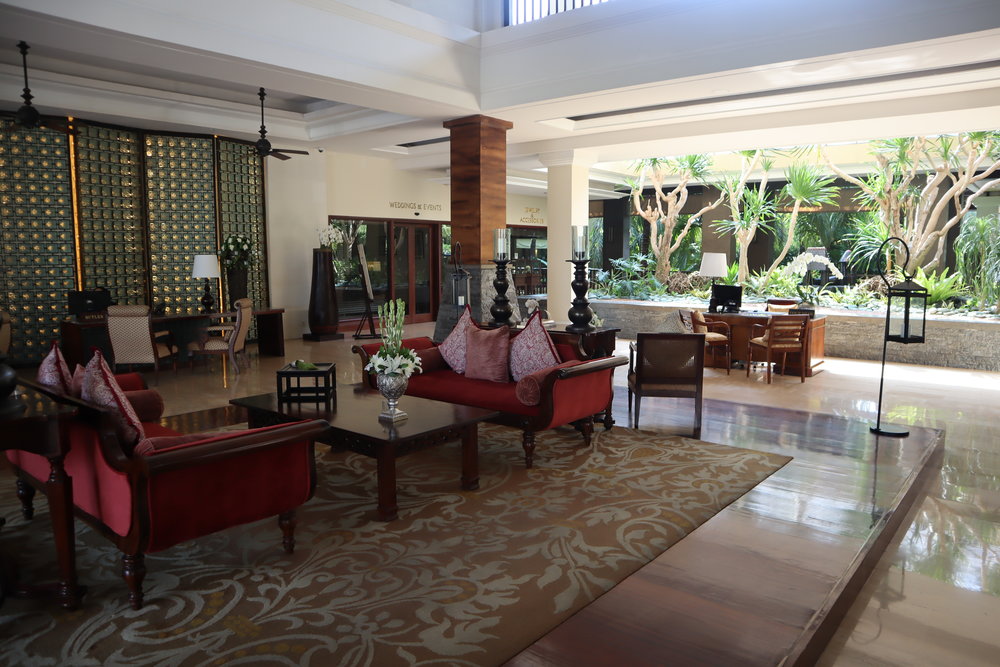 St. Regis Bali – Lobby seating area