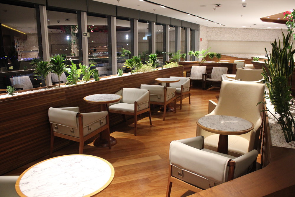 Star Alliance Lounge Rio de Janeiro – Dining tables