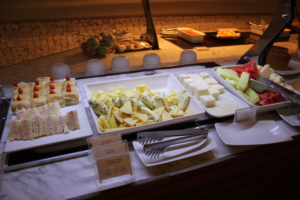 Star Alliance Lounge Rio de Janeiro – Snacks and fruits