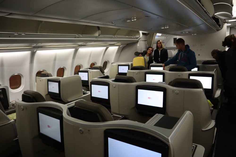 TAP Air Portugal business class – Cabin