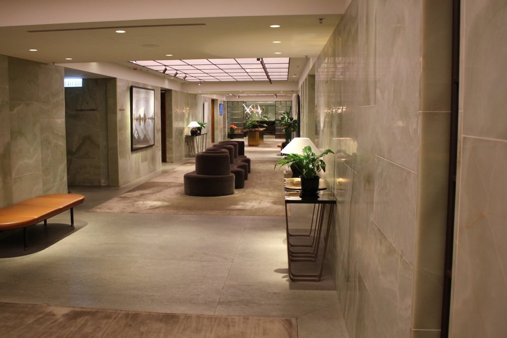 The Pier First Class Lounge by Cathay Pacific – Hallway