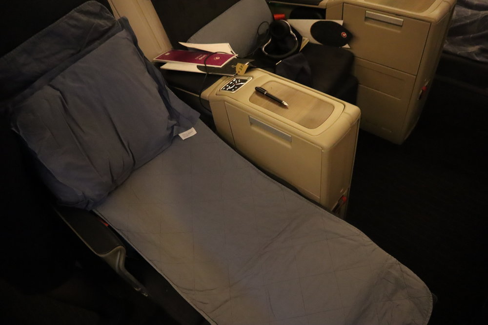 Turkish Airlines 777 business class – Mattress pad