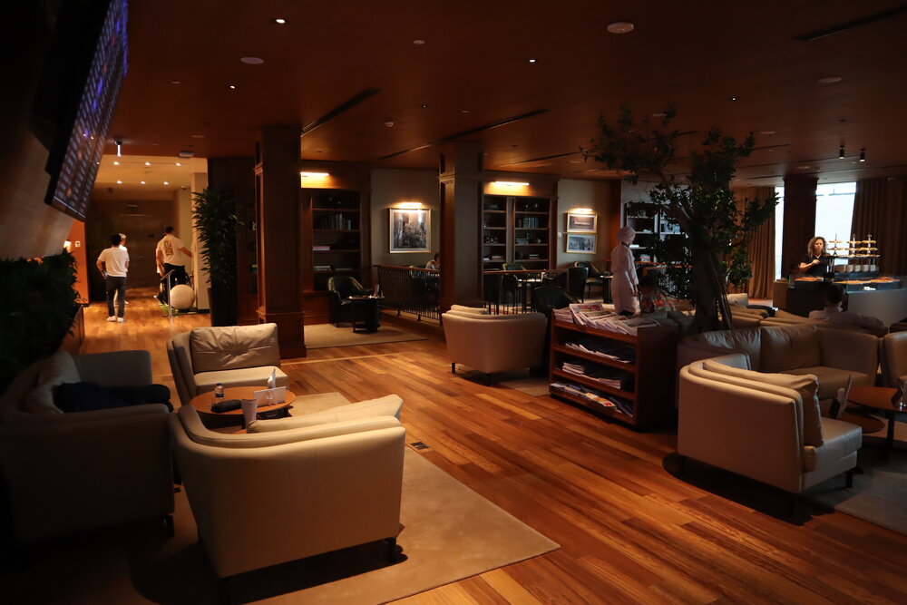 Turkish Airlines Business Lounge Istanbul – Library