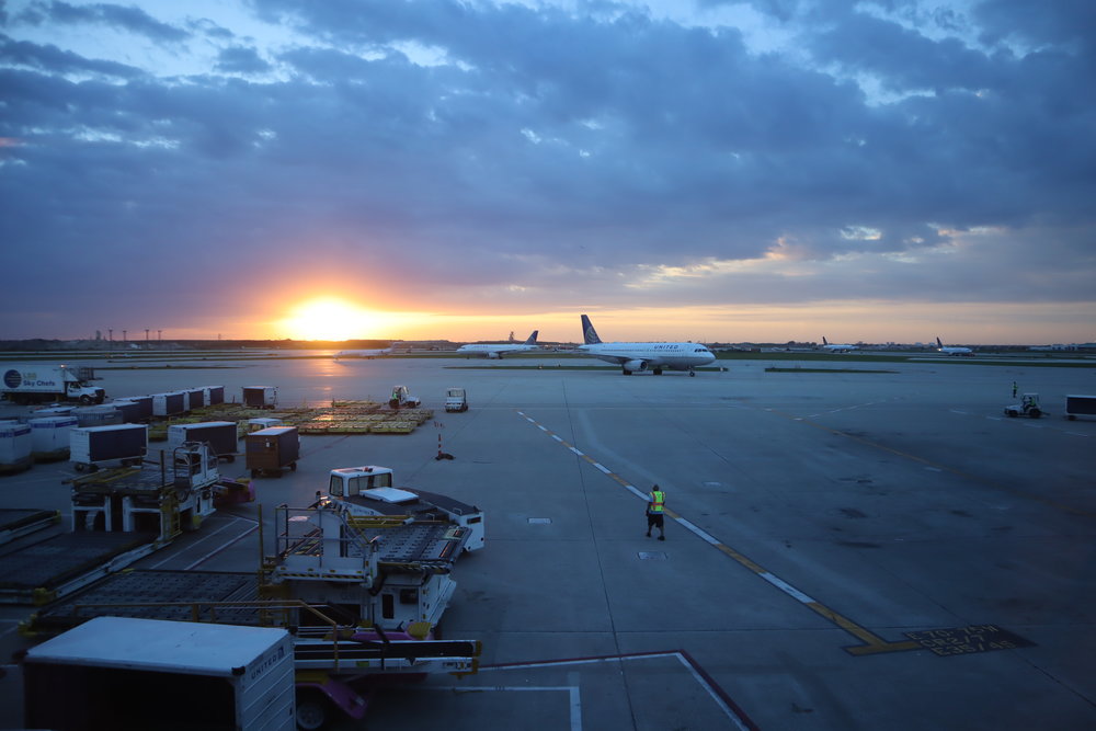 United Polaris Lounge Chicago – Tarmac views