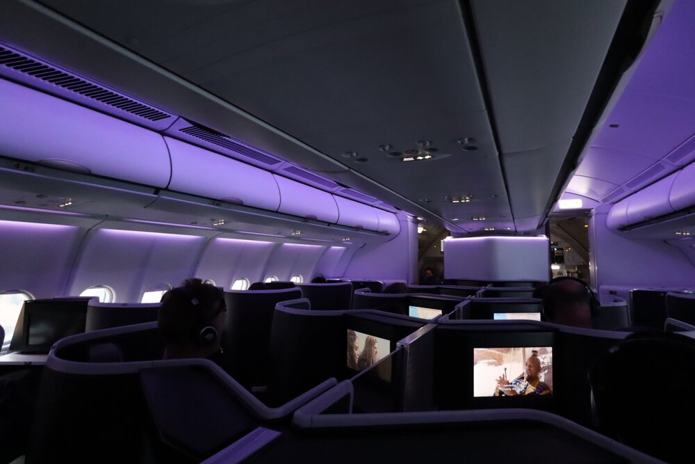 Virgin Australia business class – Mood lighting