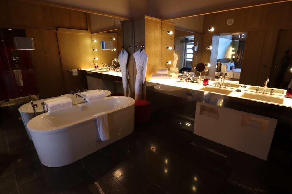 W Verbier – Sublime Suite master bathroom