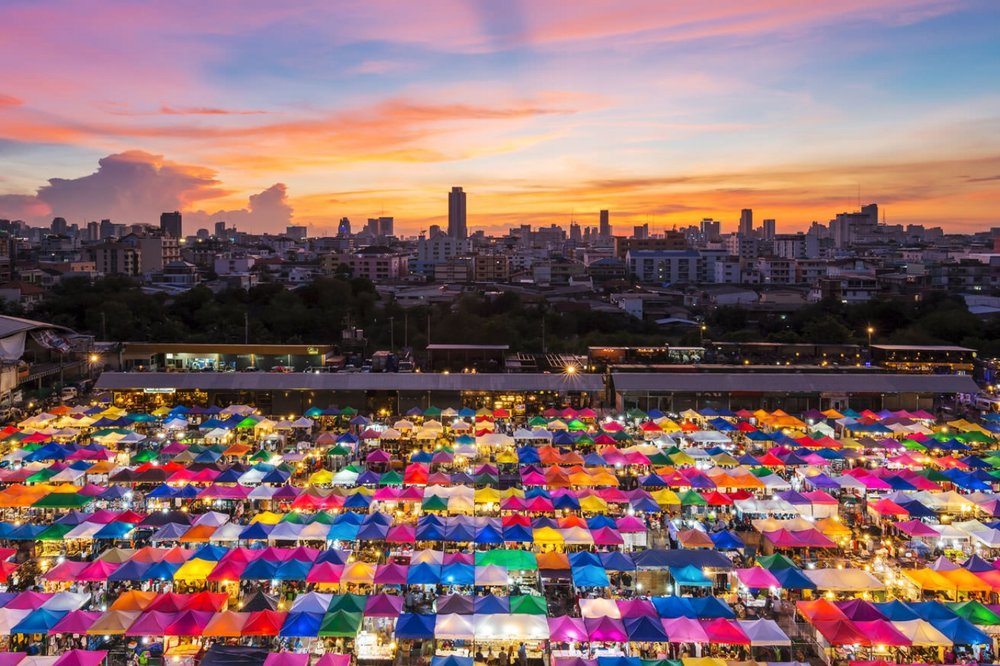 Rod Fai Night Market, Bangkok