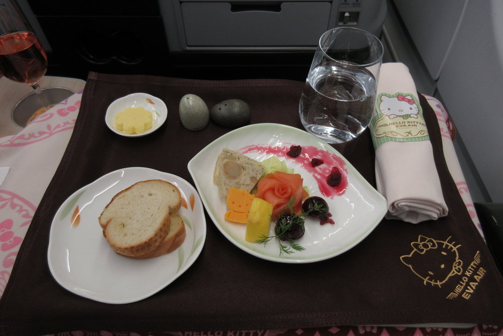 Hello Kitty-themed meal service aboard EVA Air