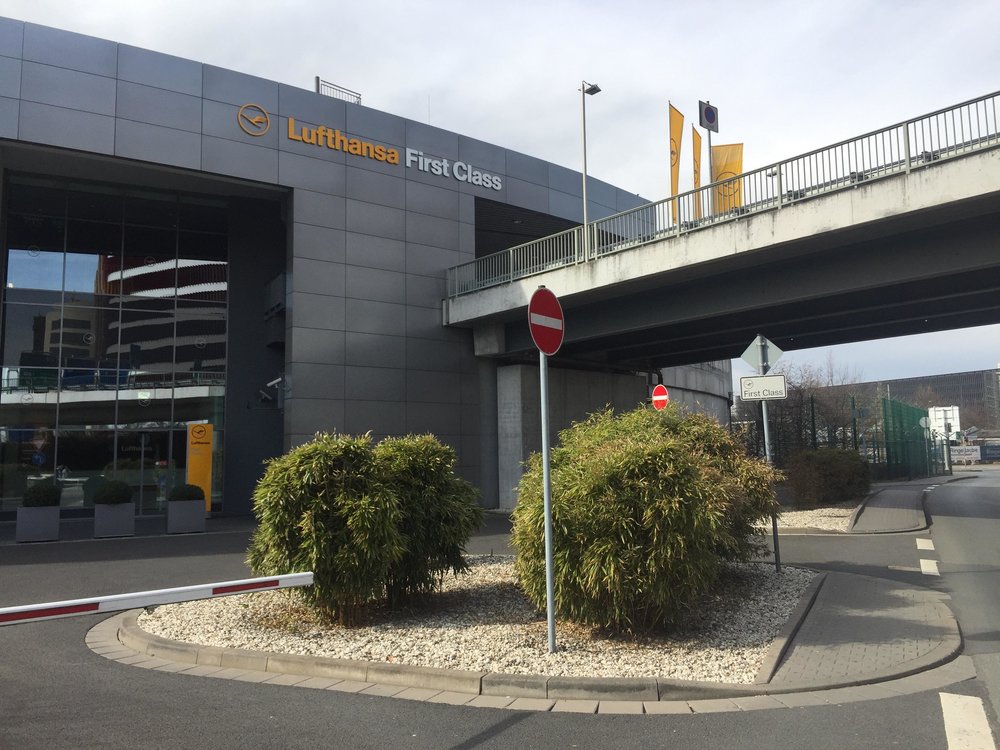 The spectacular First Class Terminal in Frankfurt:&nbsp;an airport lounge in its very own building