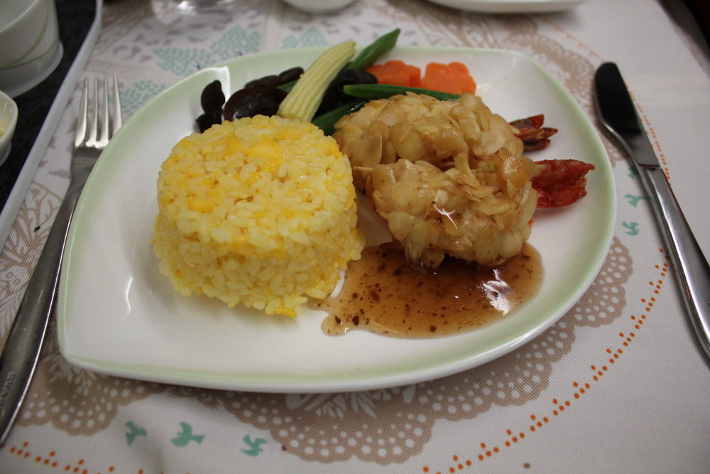 EVA Air business class – Golden fried prawn coated with almond flakes