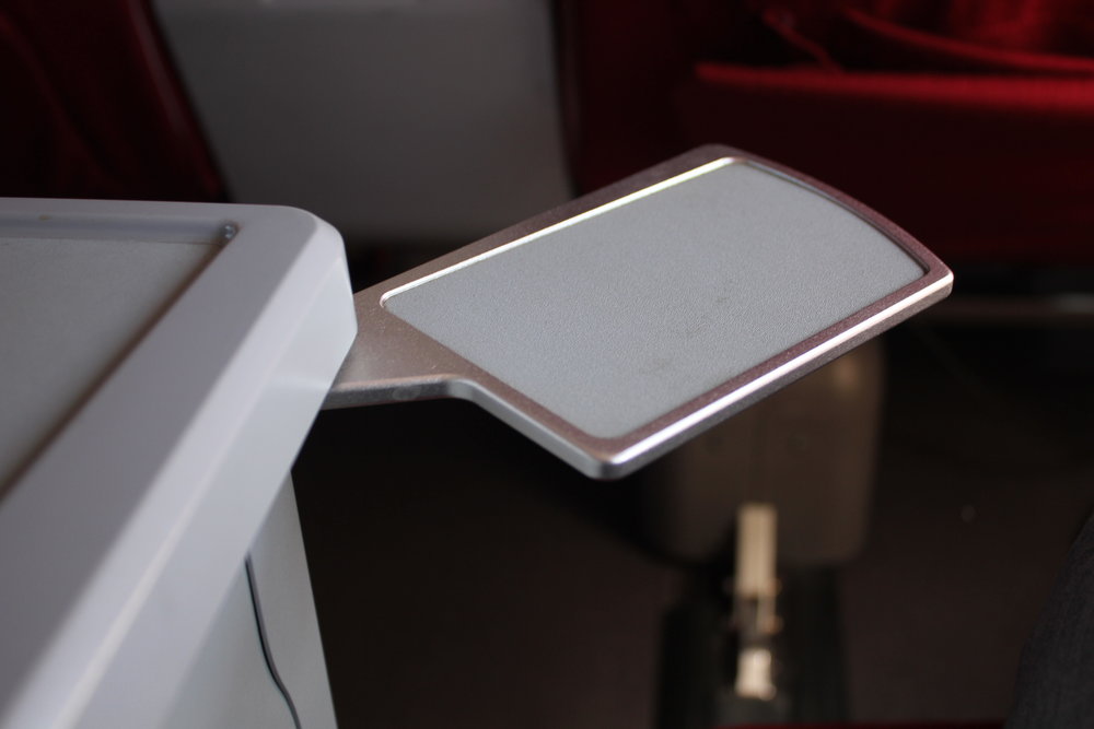 Shenzhen Airlines business class – Mini tray