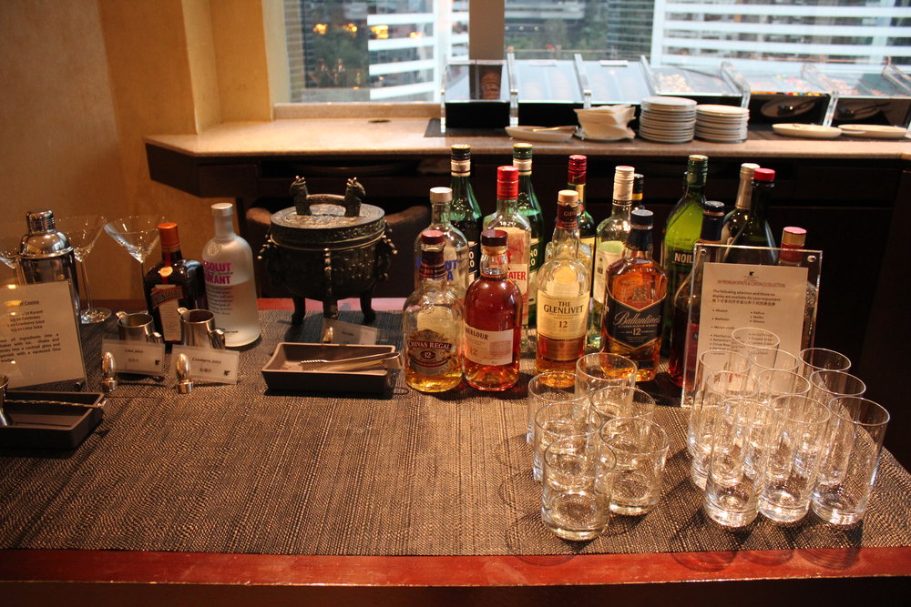 JW Marriott Hong Kong – Executive Lounge self-serve bar