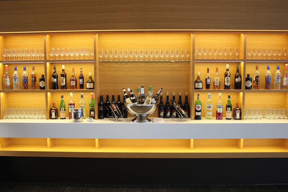 Swiss Senator Lounge Zurich – Liquor selection