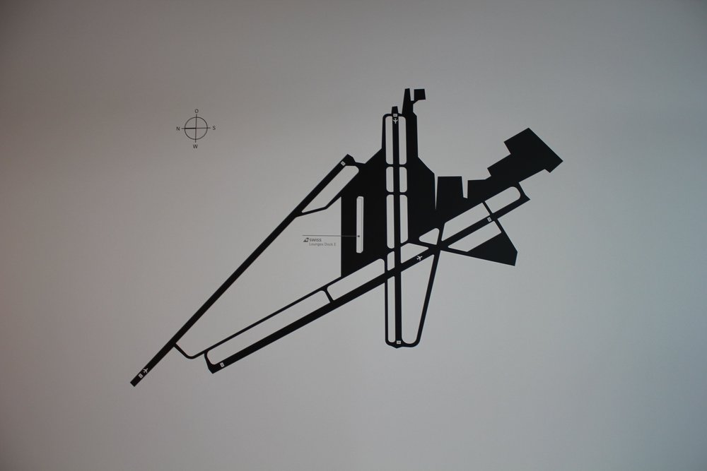 Swiss Senator Lounge Zurich – Runway map
