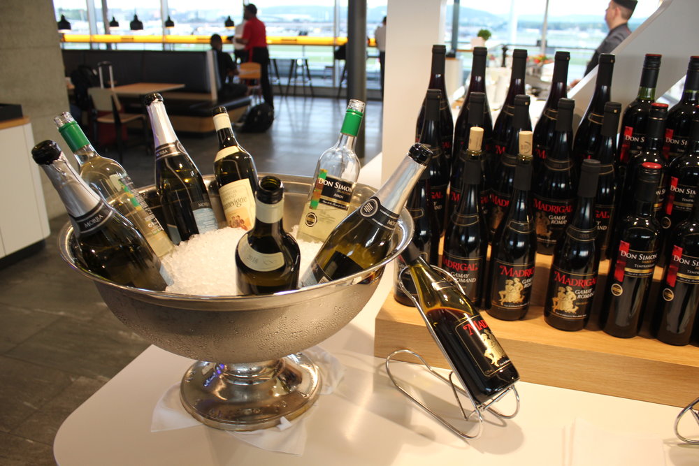 Swiss Business Lounge Zurich – Premium wines