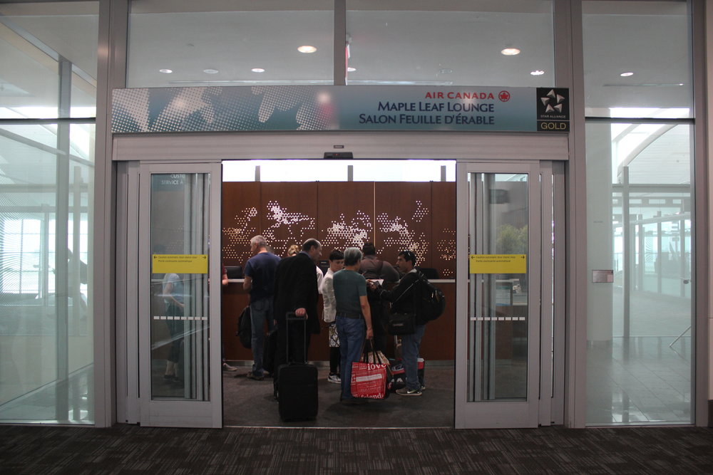 Air Canada Maple Leaf Lounge Toronto (International) – Entrance