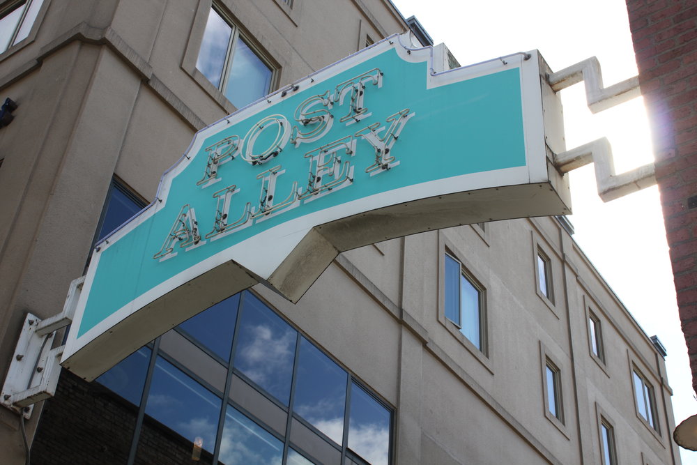 Post Alley – Entrance sign