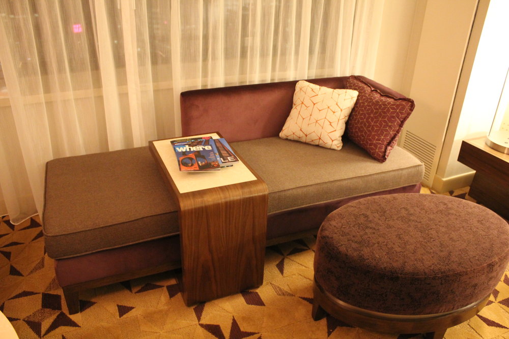 Sheraton Seattle – Daybed with sliding table and ottoman