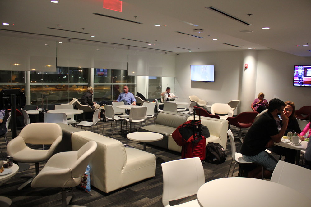 Avianca Lounge Miami – Seating area