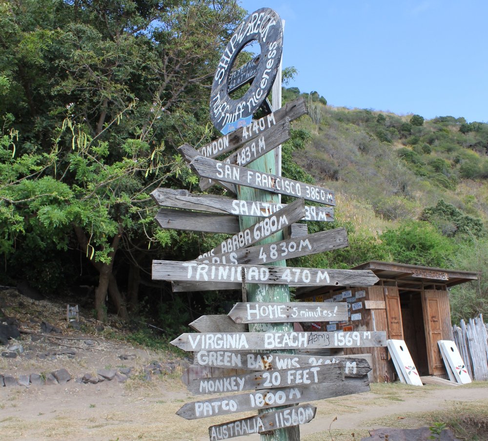 South Friar's Bay – Shipwreck Beach Bar welcome sign