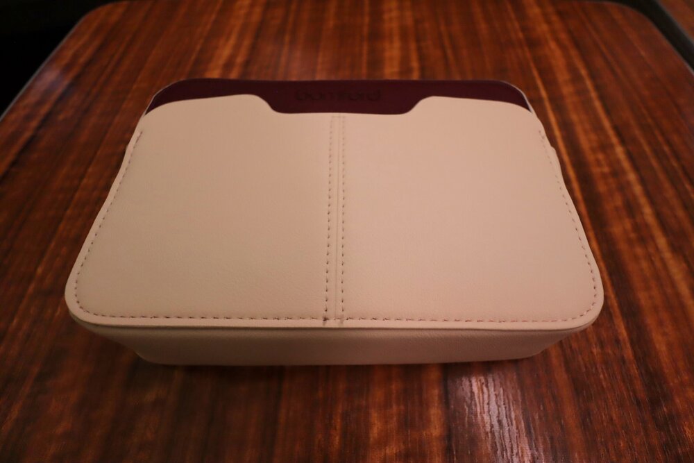 Cathay Pacific First Class – Female amenity kit