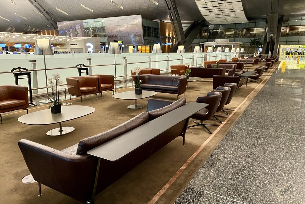 Doha Airport – Qatar Airways business class check-in