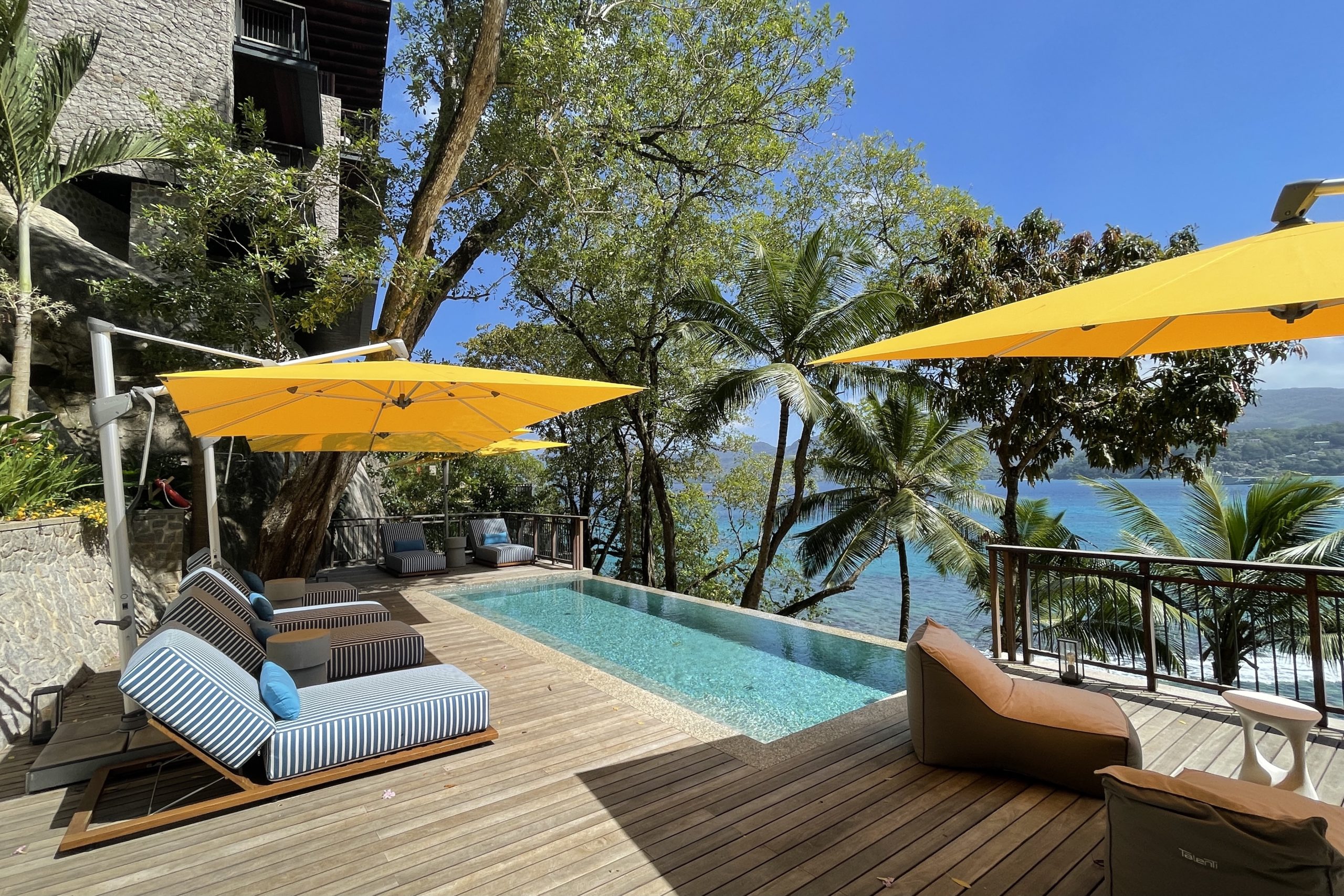 Mango House Seychelles – Cliff House pool