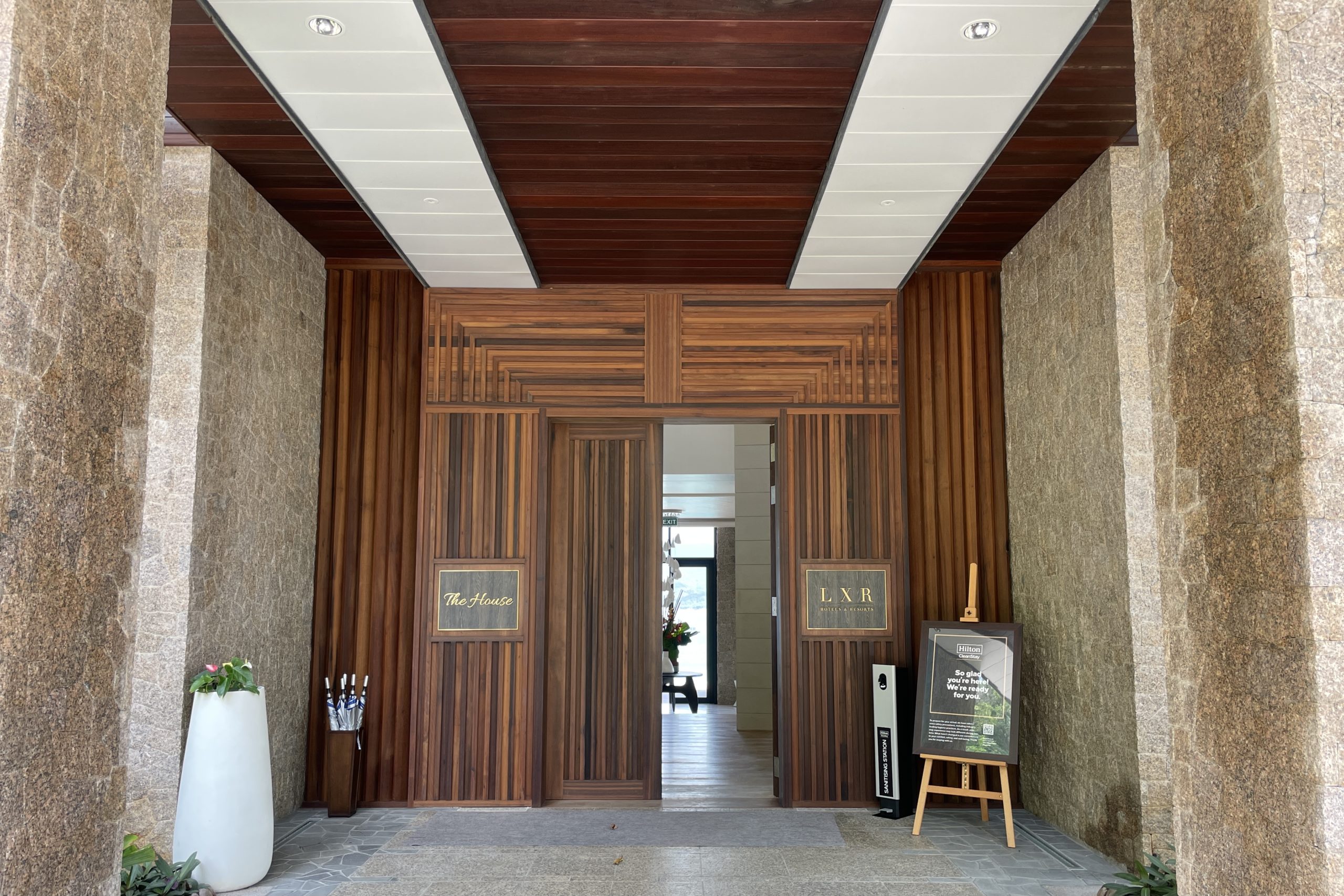 Mango House Seychelles – Main House entrance