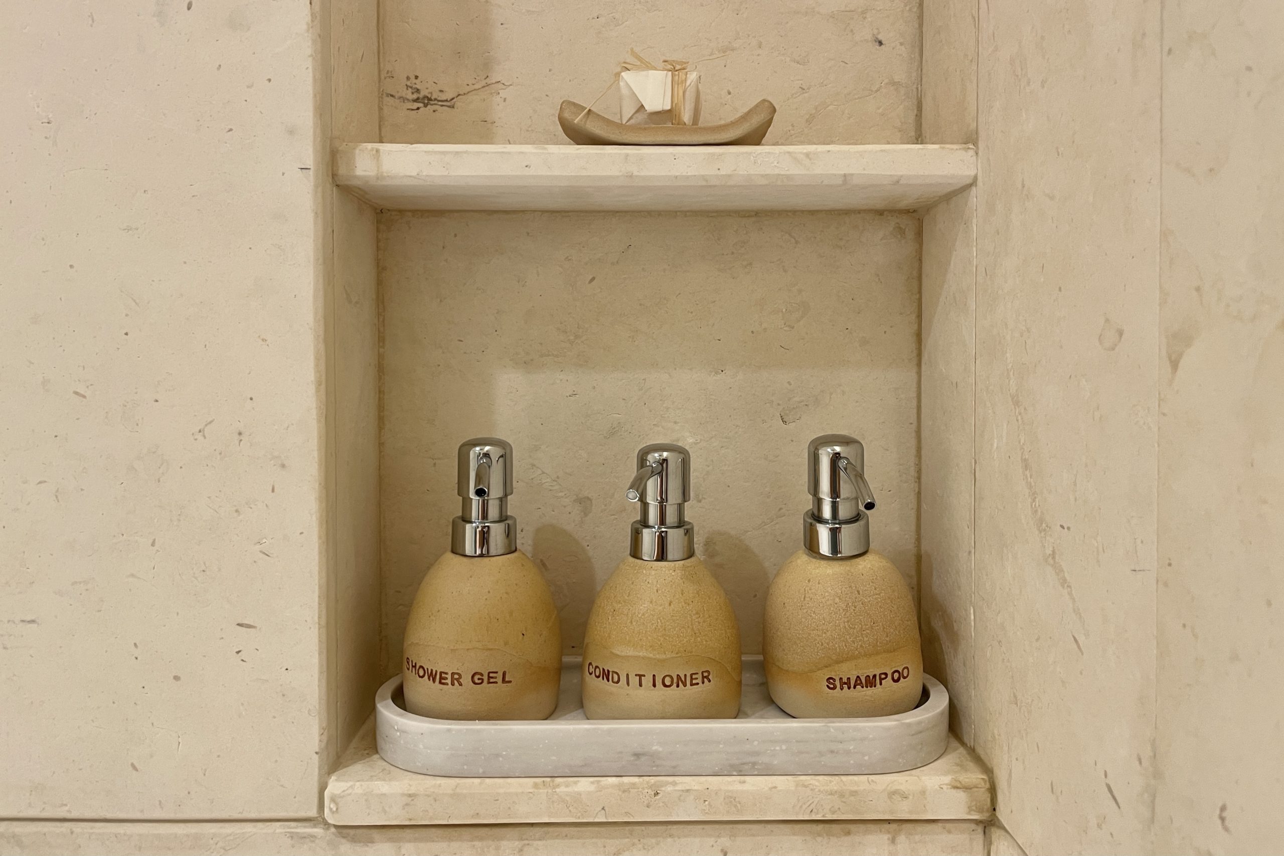 Mango House Seychelles – King Premium Room bath amenities