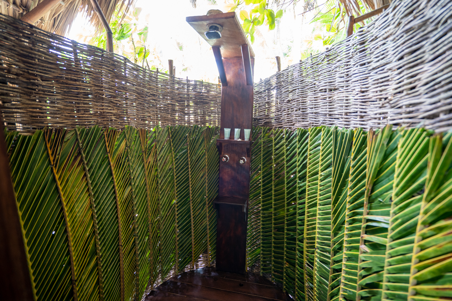 Calala Island – Junior Suite shower