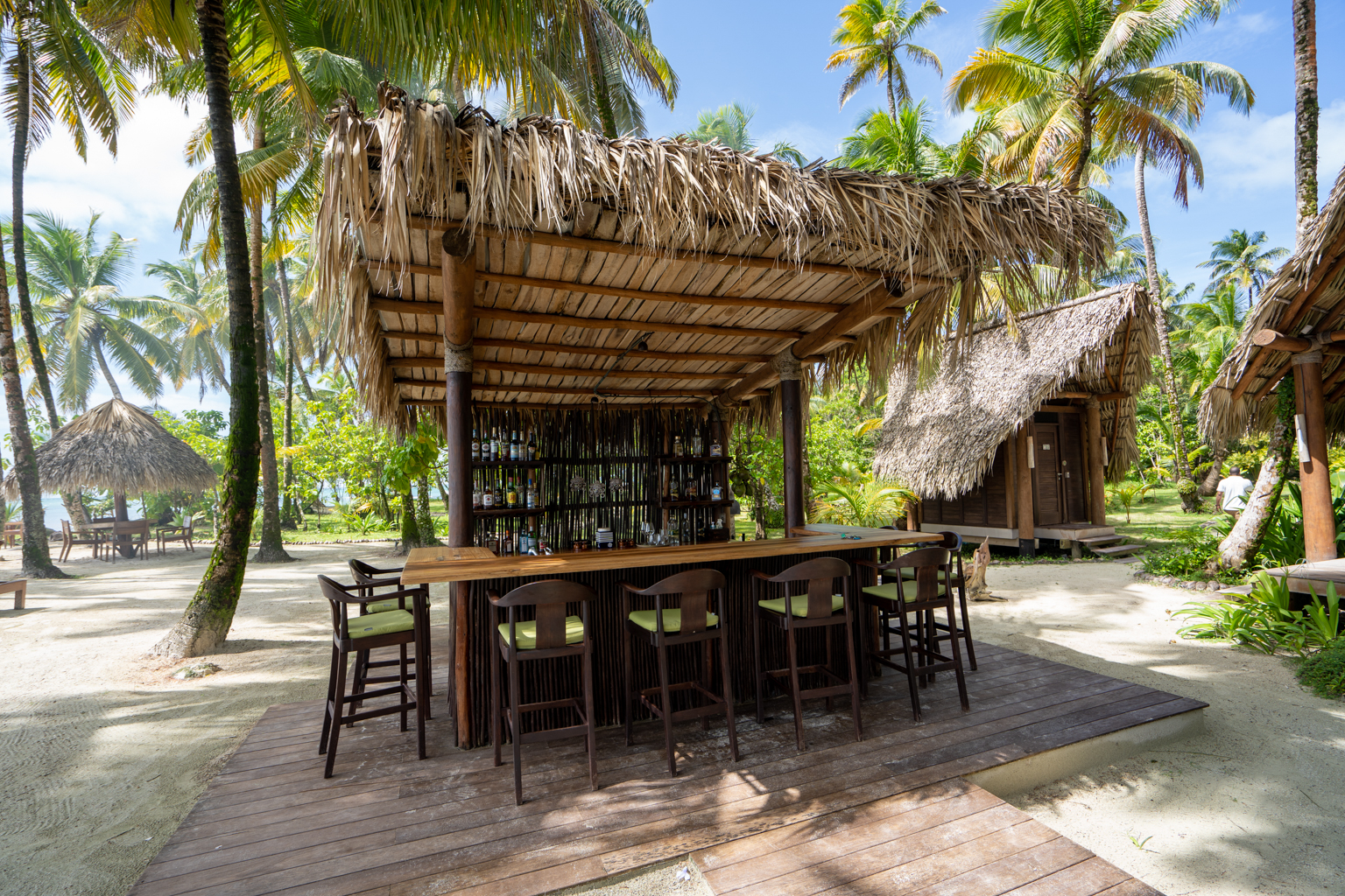 Calala Island – Main bar