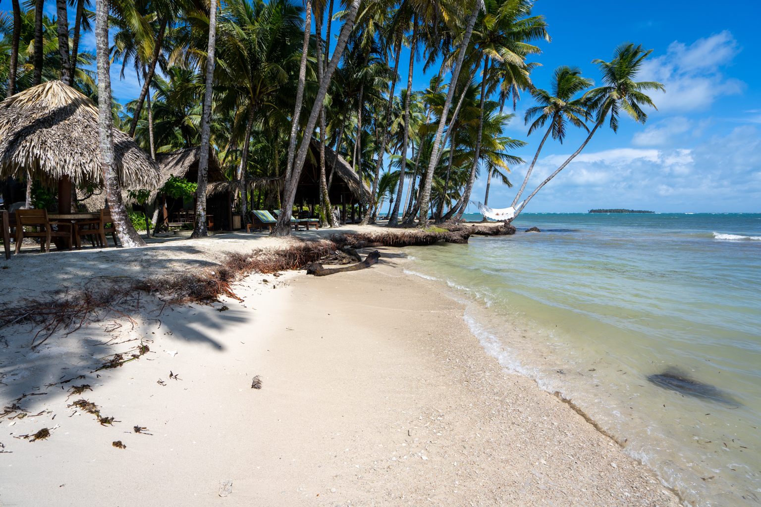 Calala Island – Beach