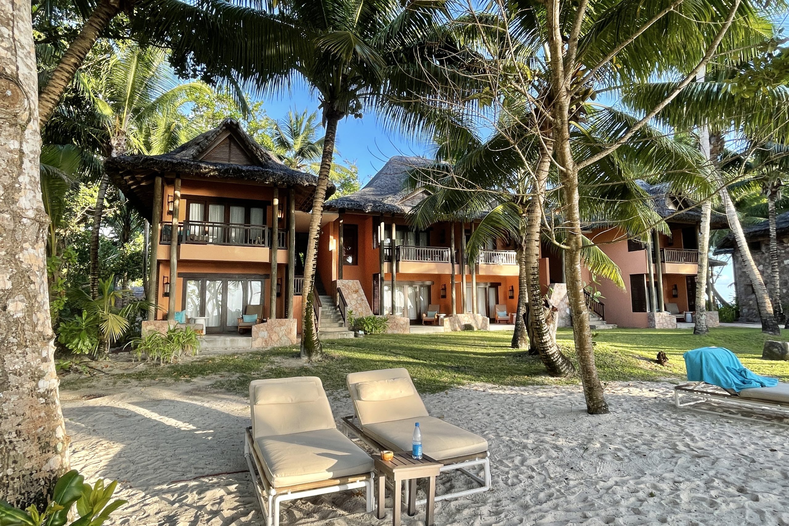 Constance Lemuria Praslin Seychelles – Junior Suite patio